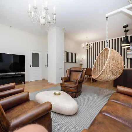 Spacious In Old Town By Reside Baltic Vilnius