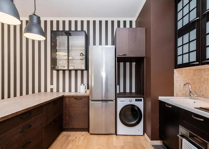Butas Spacious In Old Town By Reside Baltic