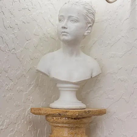 Spacious In Old Town By Reside Baltic Vilnius